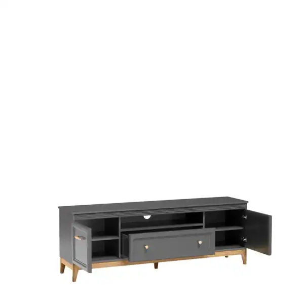 ארון טלוויזיה אפור עם דלתות פתוחות ומדפים פנימיים, על רגלי עץ בהיר, על רקע לבן.